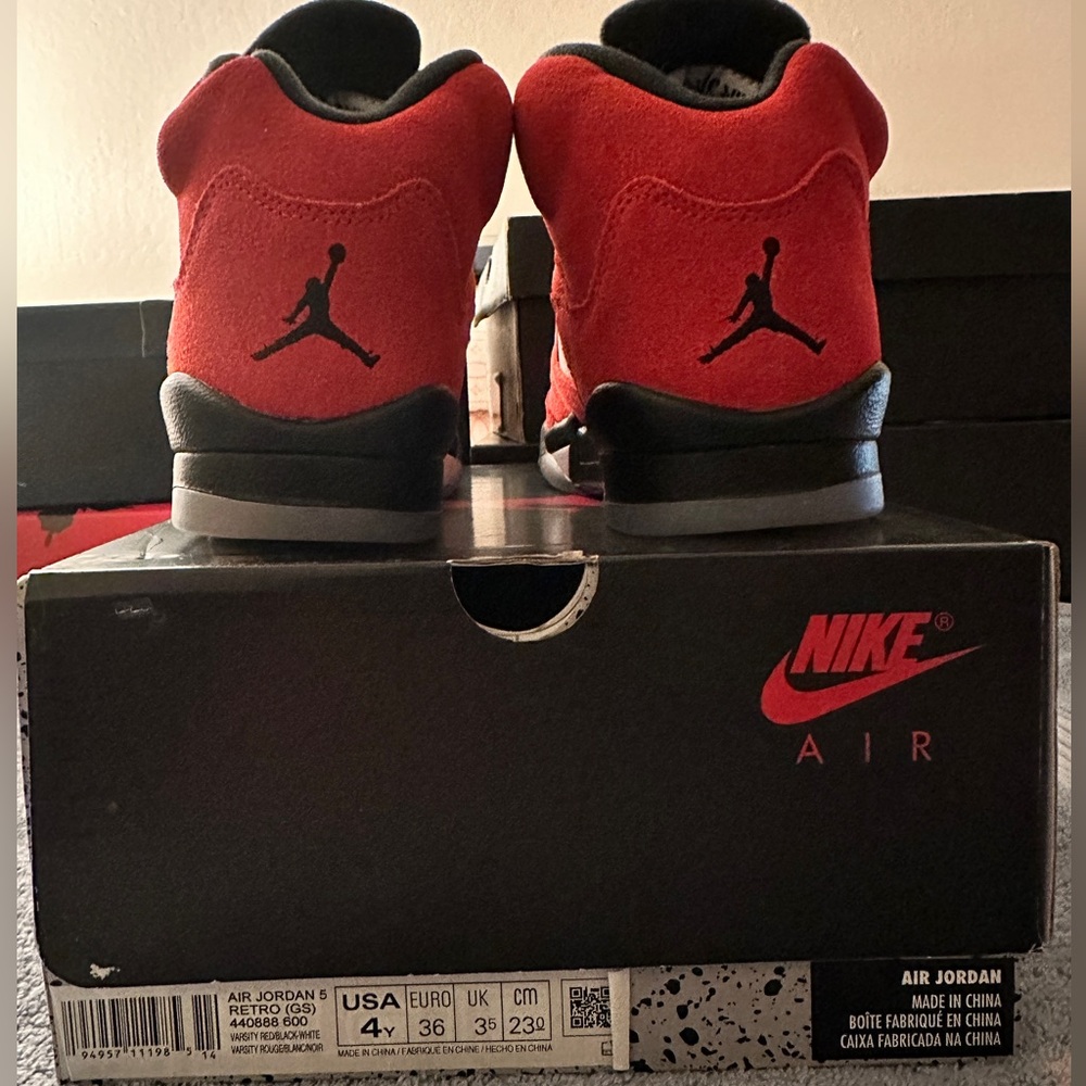 Nike Air Jordan Kids Red Shoes - Picture 4 of 5